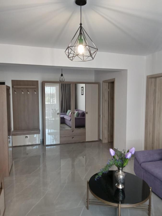 Apartament Gabriella'S Home Oradea Buitenkant foto